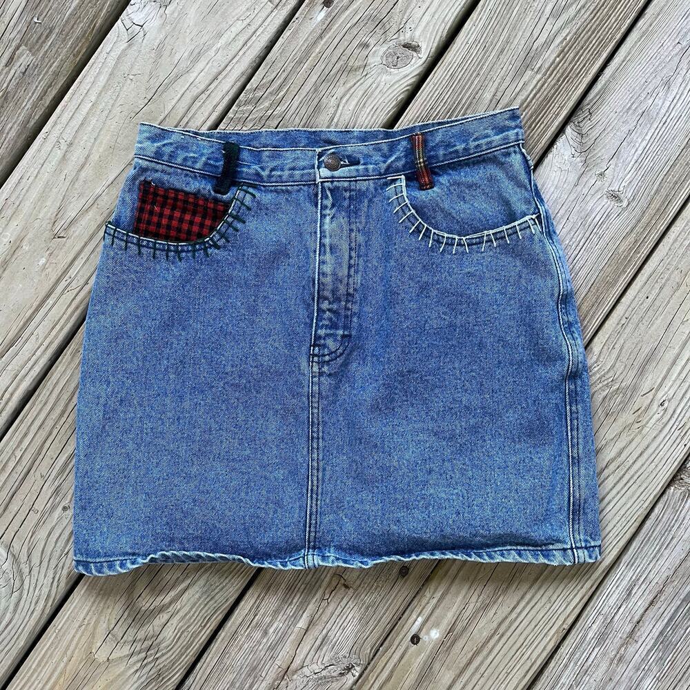 Jordache Women's Patchwork Embroidered Denim Mini Jean Skirt Size 28" Waist
